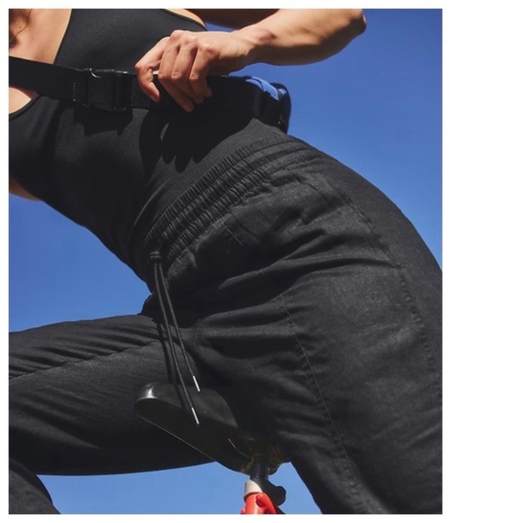 Athleta Retreat Linen Wide Leg Pants Size 1X Black Drawstring Elastic Waist NWT - Picture 3 of 9